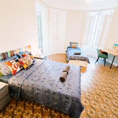 By Plaza Catalunya Rooms Barcelone Extérieur photo