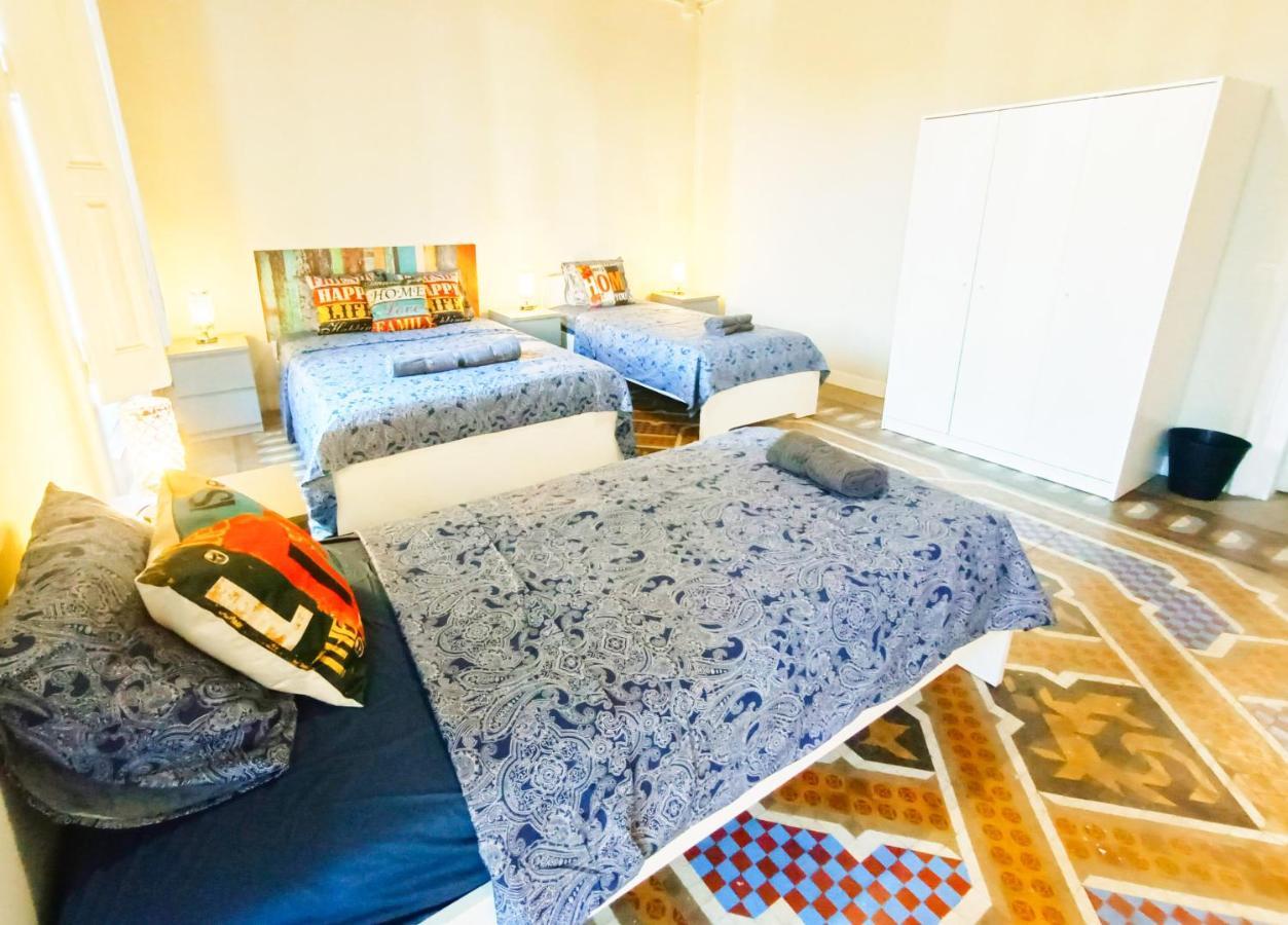 By Plaza Catalunya Rooms Barcelone Extérieur photo