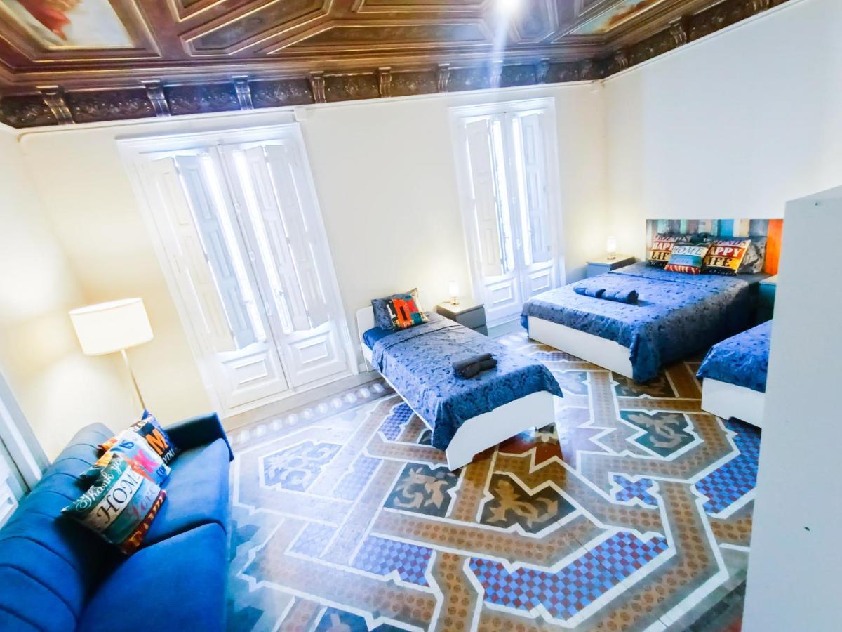 By Plaza Catalunya Rooms Barcelone Extérieur photo