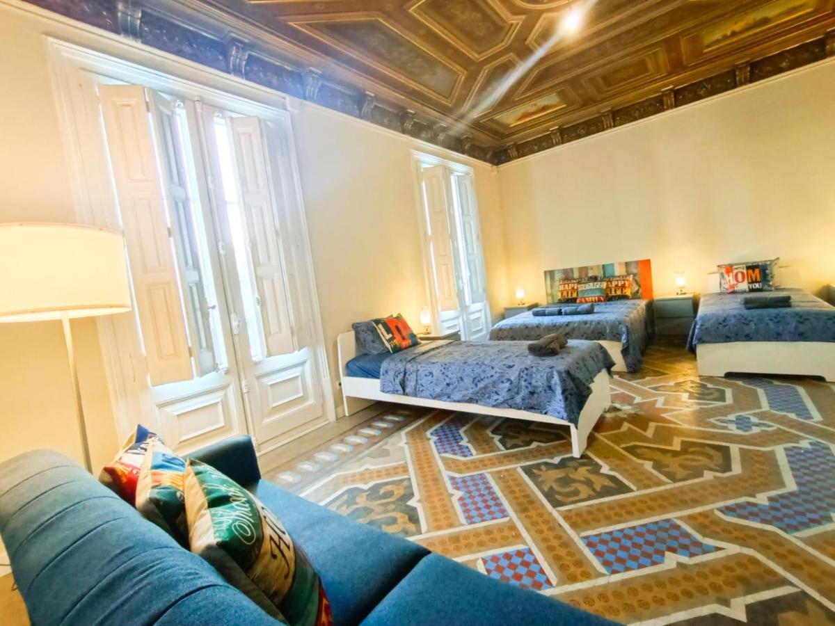By Plaza Catalunya Rooms Barcelone Extérieur photo