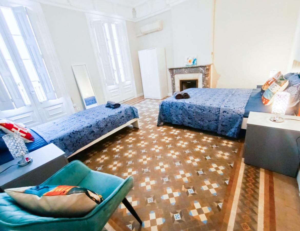 By Plaza Catalunya Rooms Barcelone Extérieur photo