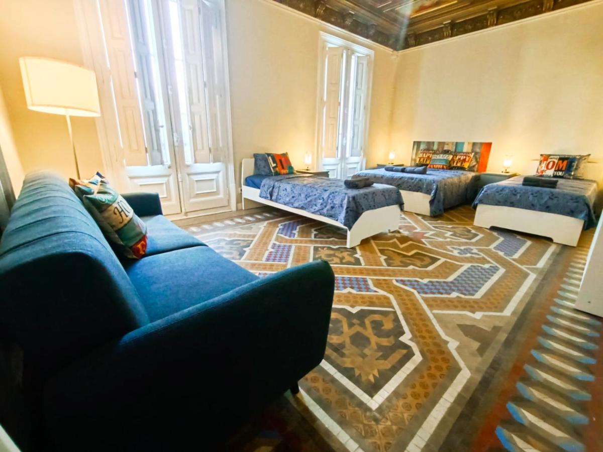By Plaza Catalunya Rooms Barcelone Extérieur photo